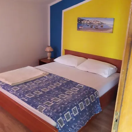 Danijela Apartment *
